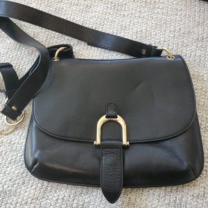 Black leather saddle handbag